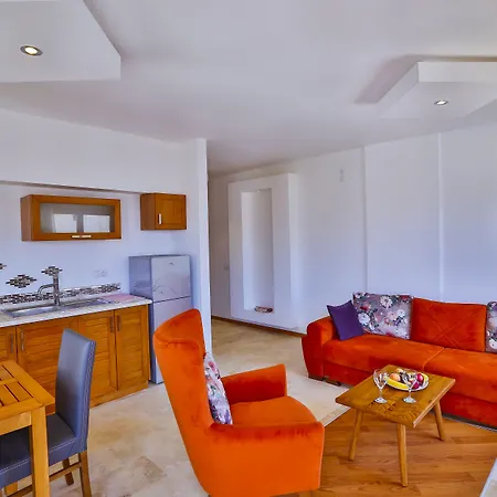 Kaş, Merkezde, Denize Yakın, Balkonlu, Konforlu Daireler Apart Otel
