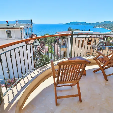 Kaş, Merkezde, Denize Yakın, Balkonlu, Konforlu Daireler Apart Otel